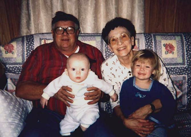 #1997-01 Grandparents & Grandkids & a New Year. CO..jpg