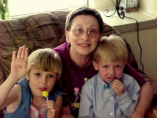 #2001-04 #5 Amanda, Grandma, Stevie. CO..jpg