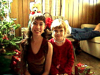 #2001-12-25 Serina & Amanda CO..JPG